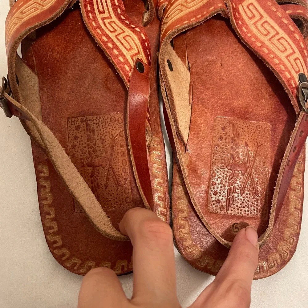 Don Porfirio Mens Huarache Sandals Tan Leather Greek Key Stamped Mexican Shoes 6
